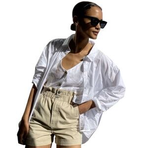 H&M Beige high rise paper bag shorts neutral  casual everyday preppy